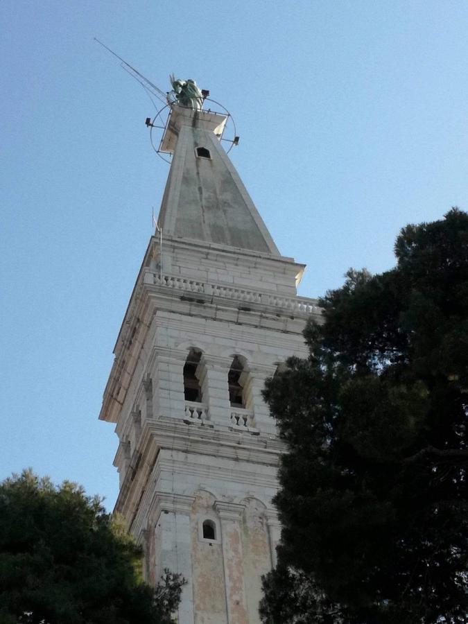 Апартаменты Santa Eufemia Rovinj 10Min Walk To City & Free Garage Parking Экстерьер фото