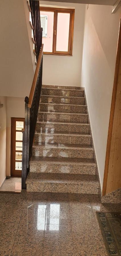 Апартаменты Santa Eufemia Rovinj 10Min Walk To City & Free Garage Parking Экстерьер фото
